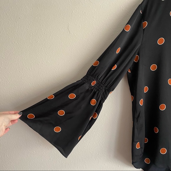 Waverly Grey Black With Orange Polka Dots Mock Neck Bell Sleeve Blouse Medium - Picture 2 of 9